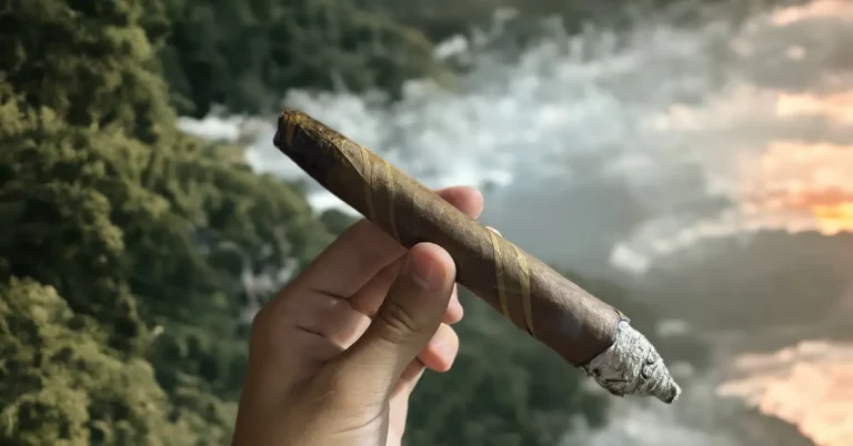 How to Cut a Salomon Cigar